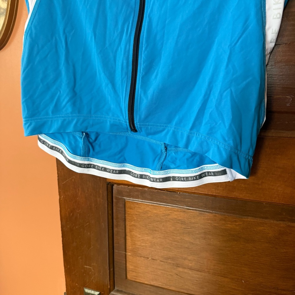 Gore Bike Wear Blue Sleeveless Tank Top - Picture 4 of 5